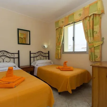 Santa Maria 88 - Two Bed *